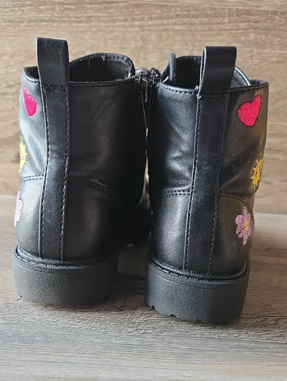 wonder nation Black Lug Sole Boots For Girl's Size 10